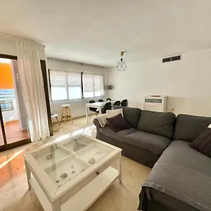 Luminoso Piso Centro De Marbella. A 50m De La Playa Appartement