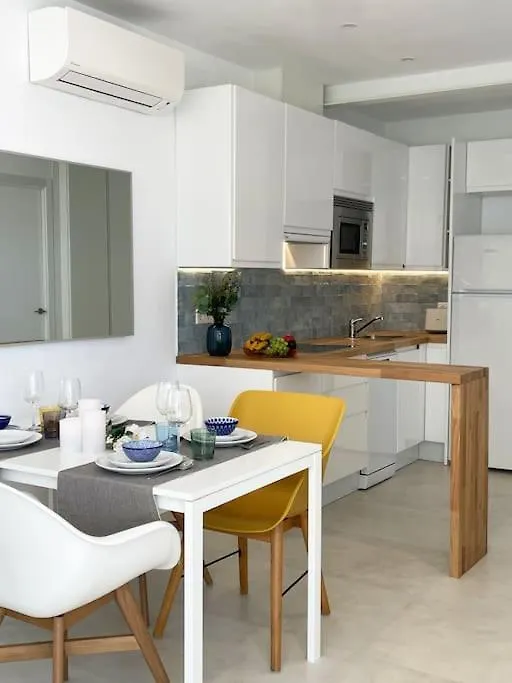 Charming Sea View Hideaway At Marbella'S Marina Apartment Spain